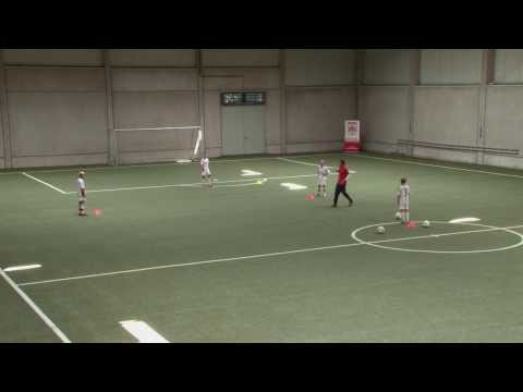 Fußball-DVD: Detail-Coaching im Passtraining - U13 (3)