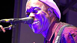 BUDDY GUY  &#39;She&#39;s Nineteen Years Old&#39; ~ LIVE on TOUR