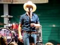 Justin Moore performing Outlaws like me