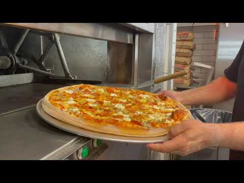 Bella's Pizzeria: Pizza in Framingham, MA