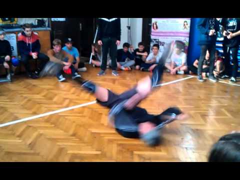 Bboy Peetzek windmill - Longest bboy move @ KLC most wanted vol.8