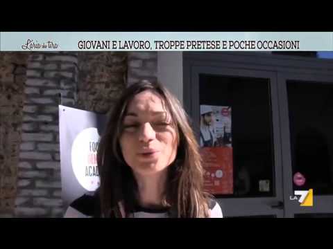 download lagu mp3 mp4 E Lavoro, download lagu E Lavoro gratis, unduh video klip E Lavoro