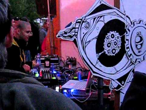 Sono Pirate-Kernel Panik-Trackerz-Urban Kaos---- Wake Up 28-29/05/11