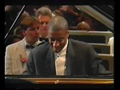 Gershwin 'I Got Rhythm' Variations - Wayne Marshall, piano; Andrew Davis, conductor