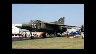 preview picture of video 'Warbird Radio - Mig-23 Start-up and Taxi'
