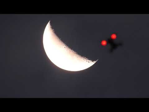 UFO Attacking The Moon