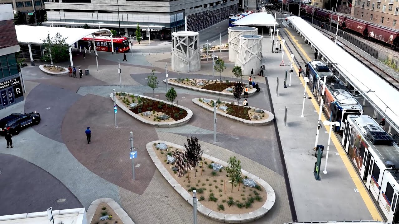 Thumbnail for embedded video: Vídeo: Proyecto de ajardinamiento de Chestnut en la Estación Union de Denver