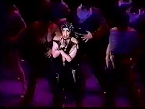 Liza Minnell in Victor/Victoria 1997