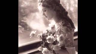 O güzel başını göğsüme koysan-DİLEK TÜRKAN