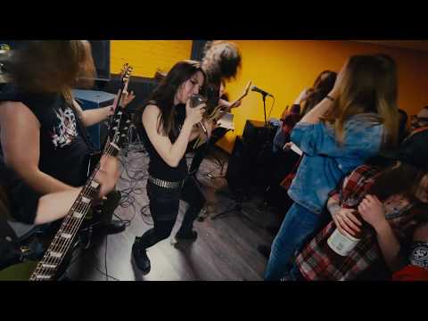 MASS MADNESS - Living To Survive (Live at Peak Sound)