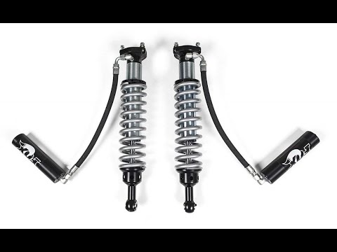 Rough Country Lift with Fox 2.5 Coil-over Reservoir