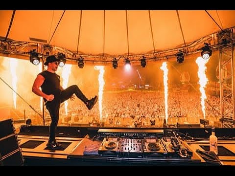Timmy Trumpet & Deorro Ft.Pitbull - Al Bailar (Official Video)