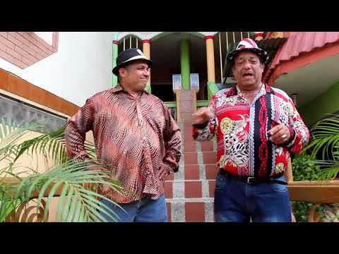 Roberto Calero Piedrahita - La Pareja Peladora (Official Video) ft. Leyberth Calero
