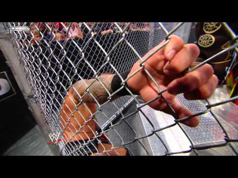 DVD Preview: Hell in a Cell 2011 - Mark Henry vs. Randy Orton
