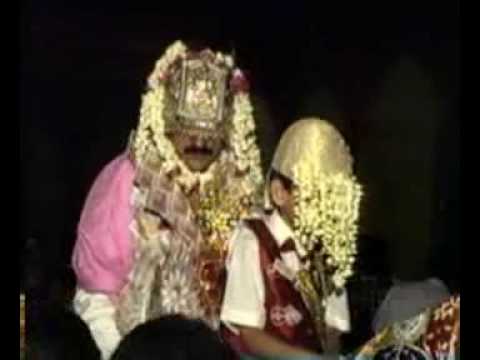 Yaar Tere Sub Nach Rahe Hain       