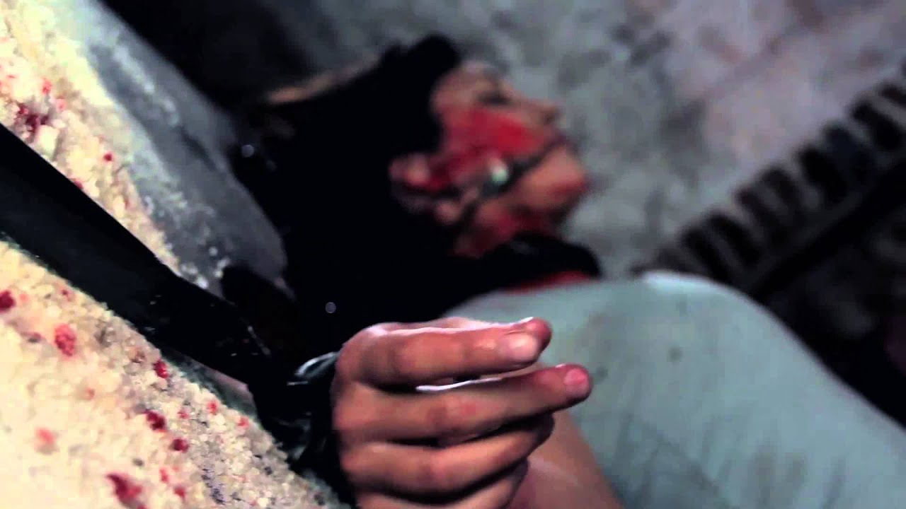 "Lara and the Dead Dolls", de Lucio Ferrante & Esteban Prado - Trailer