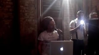 Redemption song ( Bob Marley) cantata da Bunna  degli Africa Unite