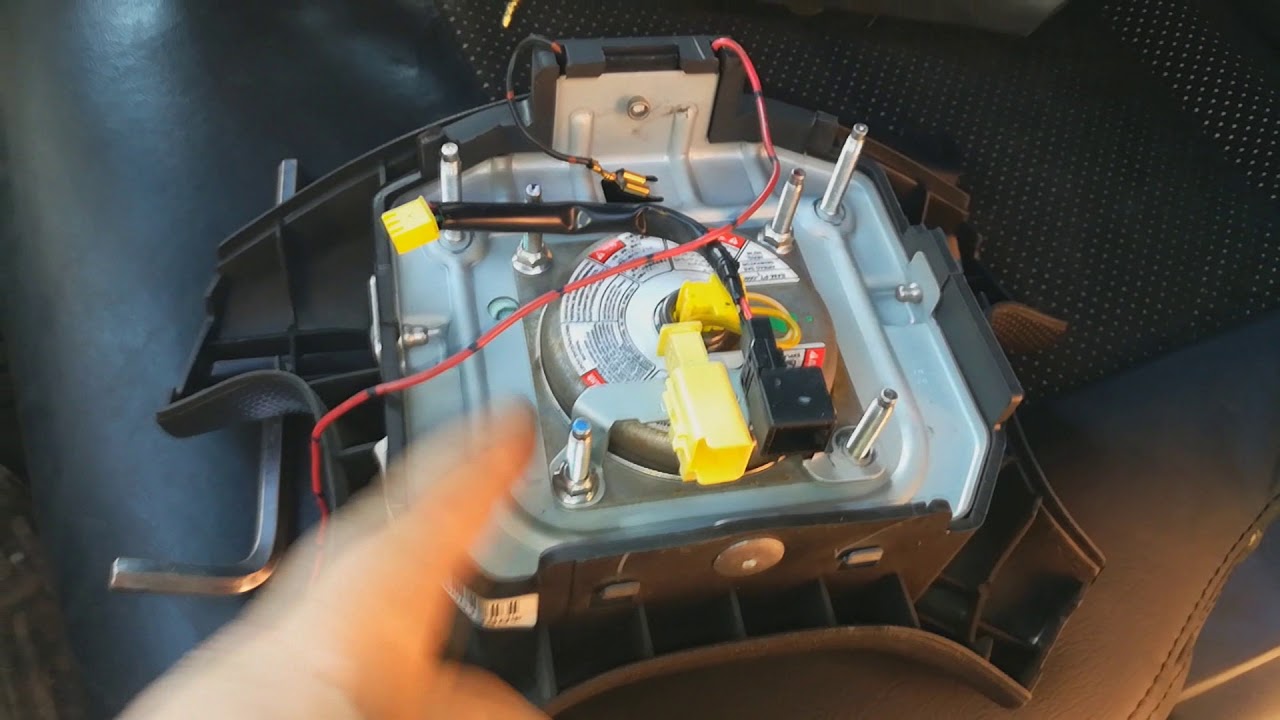 как снять руль mitsubishi pajero бегемот