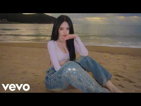 Alan Walker style & Sia, Alexys - Fade Beneath the Sun (Music Video)