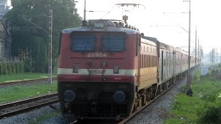 preview picture of video 'LHB Yesvantpur - Kamakhya AC Express tears through VOC Nagar.'