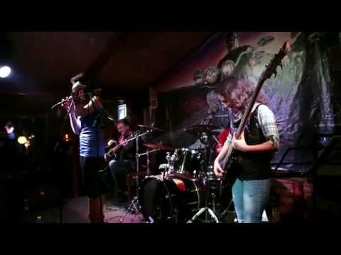 Julia Kotova - Apareka (live)