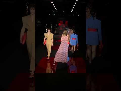 Desfile de Lola Casademunt by Maite