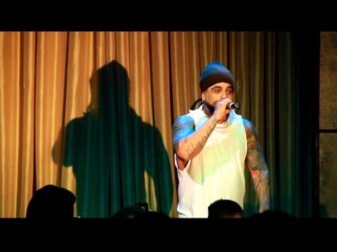 AL2 El Aldeano - El Rap es Guerra ( Live The Place of Miami )