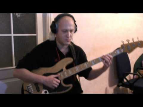 Lincoln Goines "Yo me songo" Bass cover