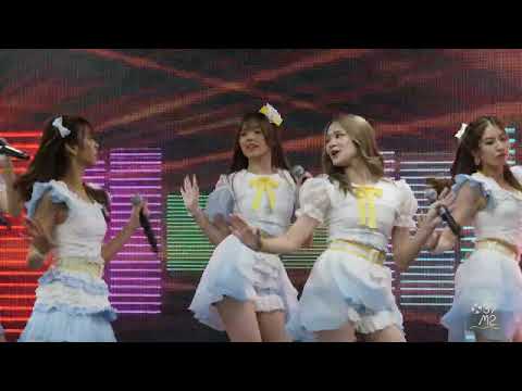 BNK48 Pancake - หมกกบ @ BaNANA x True 5G MOBILE&IT 2022, MBK Center [FanCam 4K 60p] 220624