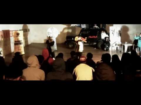 PERROZLOKOS SQUAD - ACTIVACIÓN REDBULL BATALLA DE LOS GALLOS COMAS