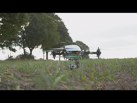 , title : 'Technologie : des drones au service des agriculteurs - hi-tech'