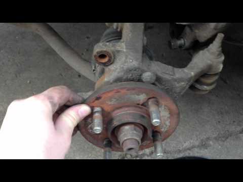Bad Wheel Bearing on a Saturn