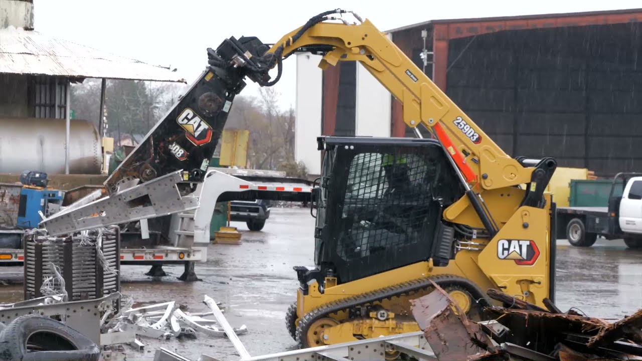 Cat® S308 Shear at Work