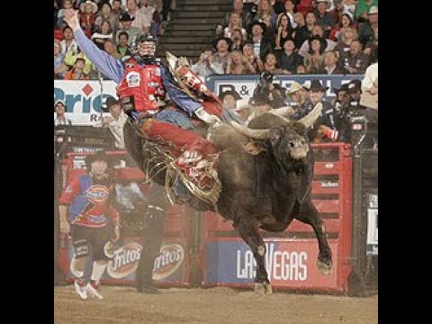 Mudslinger bucks Cody Whitney - 05 PBR Finals