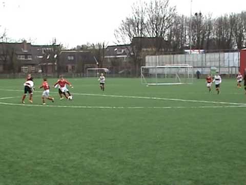 Tweede helft DOVO JO11-2 - Hoogland JO11-1 competitie