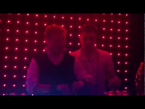 A.Fleming vs Mr.Markov_Party Room