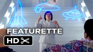 Hot Tub Time Machine 2 Featurette   The World of the Future  2015    Clark Duke Sci Fi Comedy HD