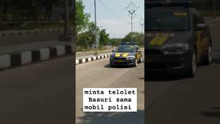 Download lagu MINTA TELOLET BASURI SAMA MOBIL PAK POLISI #teloletbasuri #basuri #telolet mp3