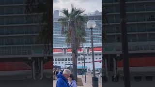 P&O Iona looking magnificent docked in Cartagena #pandocruises #cruiseship #iona