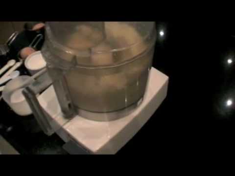 how to make pandebono Colombiano from Colombia learn the SECRETS OF COLOMBIAN COOKING by Pachi