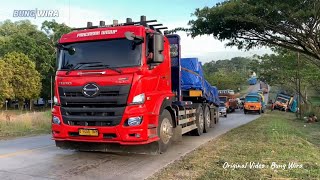 Download lagu Truk-truk Berat Melaju Kencang di Jalan Raya Sumatra – Kondisi Jalan yang Ekstrem mp3 Download lagu Truk-truk Berat Melaju Kencang di Jalan Raya Sumatra – Kondisi Jalan yang Ekstrem mp3