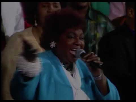 Chicago Gospel Legends feat. Cleo Jackson - "Walk With Me Lord"