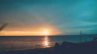 preview picture of video 'Penikmat sunset (Pantai  Teluk Bogam) |part 1'