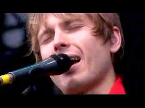 Franz Ferdinand performing Come on Home