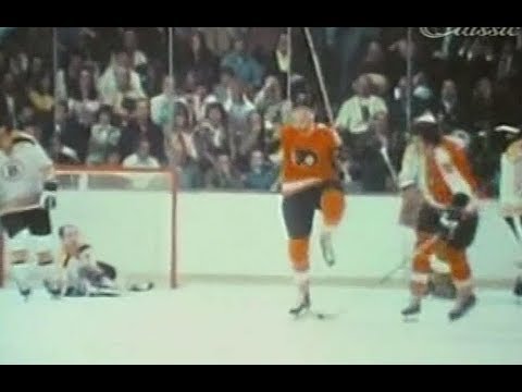 1974 Stanley Cup Final. Boston vs Philadelphia. Game 2