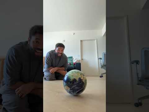Move the globe #cool
