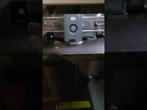 Say hello to my new 3D printer. It's name is Jafar!