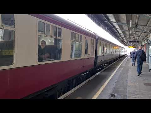 68002 Intrepid arrives and departs Basingstoke (The Blue Boys Merrymixer railtour)