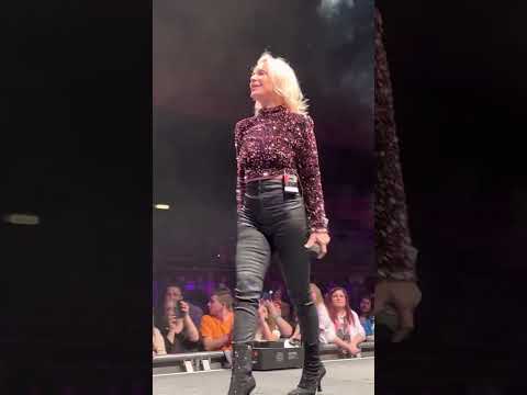 Eric Philippi und Michelle mit Idiot 02.04.2023 Saarlandhalle #ericphilippi #michelle