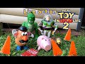 Toy Story 2 Crossing The Road